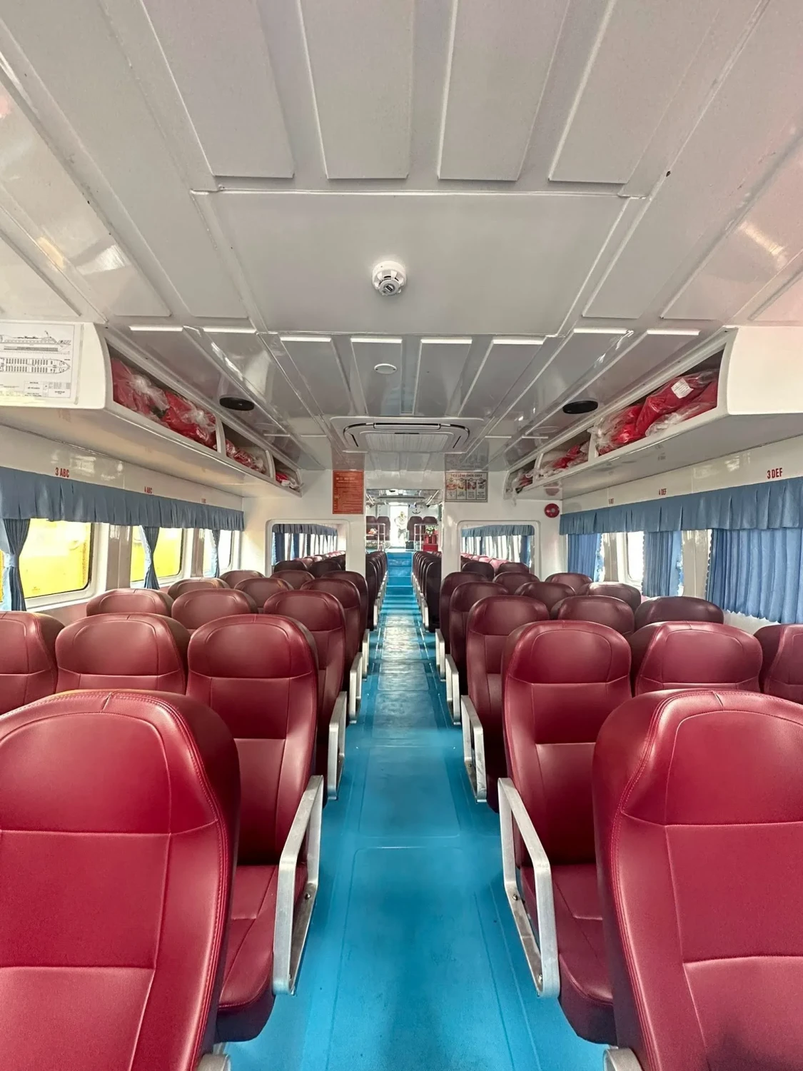 Nội thất tàu cao tốc Minh Châu