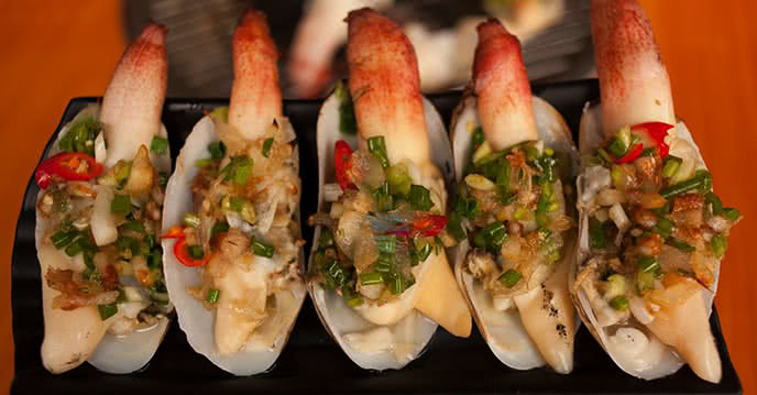 tu hai nuong mo hanh
